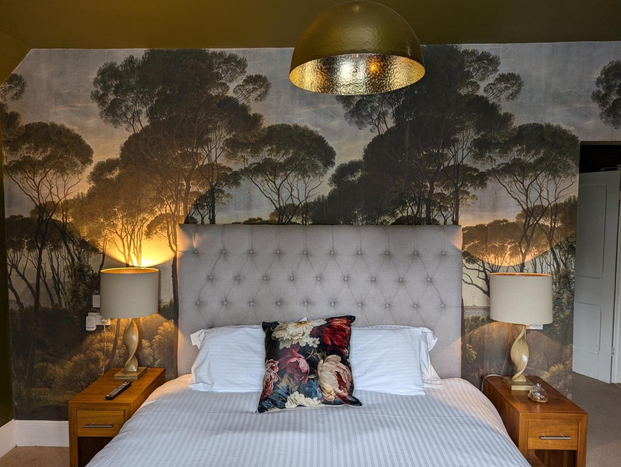 The Duke Hotel Hilmarton Eksteriør billede