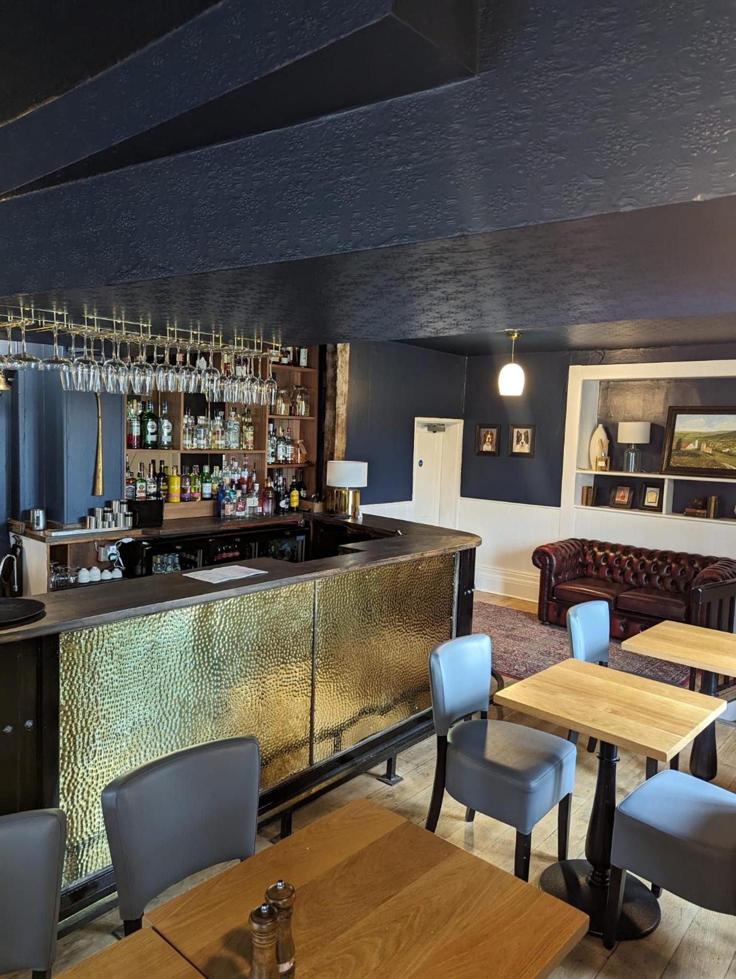The Duke Hotel Hilmarton Eksteriør billede