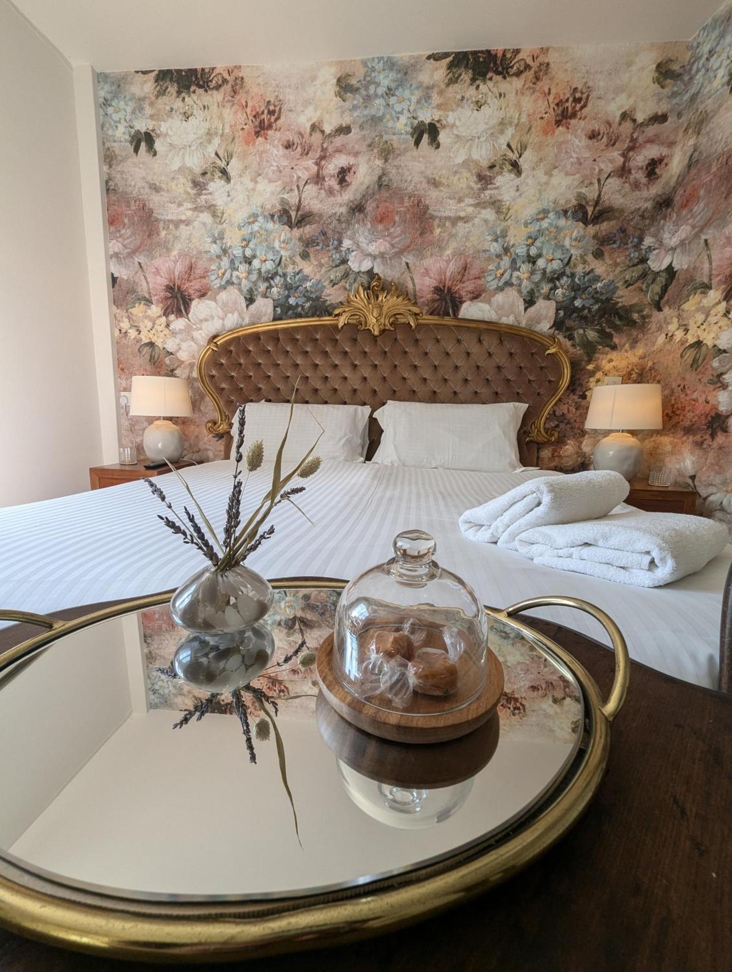 The Duke Hotel Hilmarton Eksteriør billede