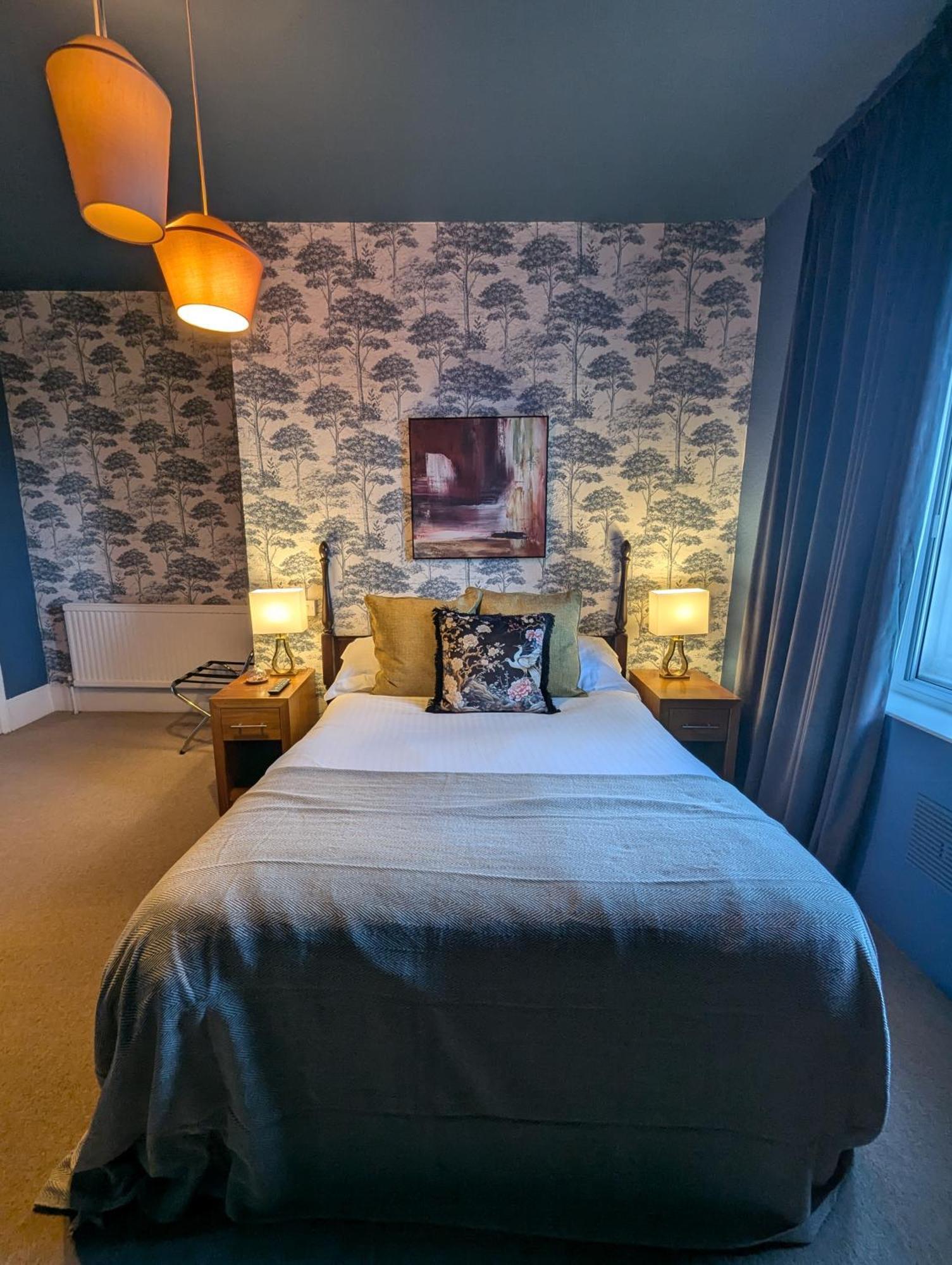 The Duke Hotel Hilmarton Eksteriør billede